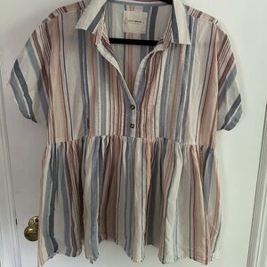 LUCKY BRAND TAN BLUE PEACH STRIPED PEPLUM SHORT SLEEVE BLOUSE WITH COLLAR SIZE M